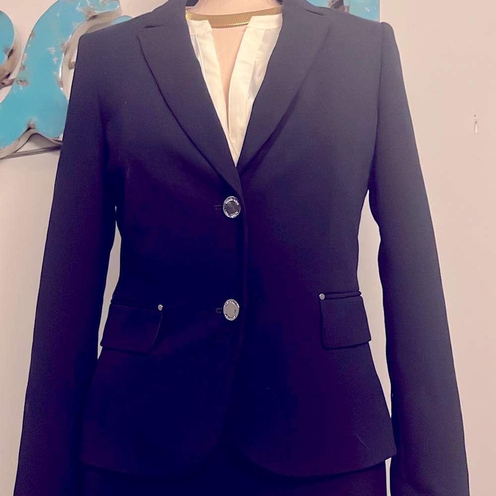 Calvin Klein blazer. Dark Navy. 4 petite.